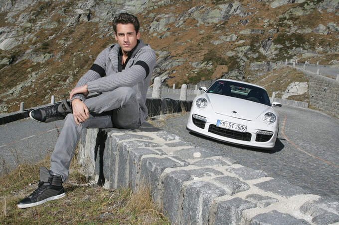 Adrian-Sutil-amp-Techart-Porsche-GT2-fotoshowImage-1d675f4d-445759.jpg