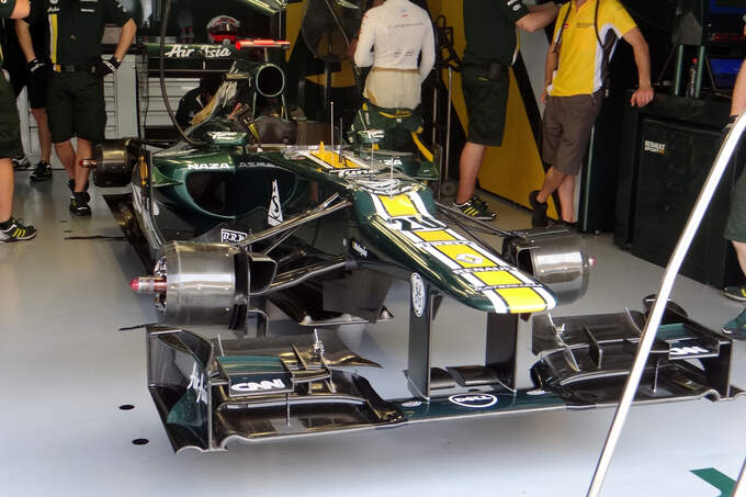 Caterham-GP-Malaysia-Training-23-Maerz-2012-fotoshowImage-a3a398a8-581105.jpg