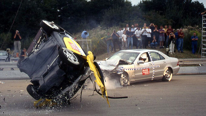 Smart car crash test versus mercedes #6