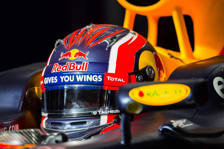 Daniil-Kvyat-Red-Bull-Formel-1-Test-Barc