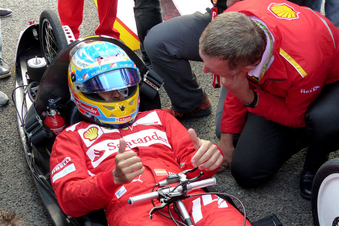 [Imagen: Fernando-Alonso-Ferrari-Formel-1-GP-Belg...803043.jpg]