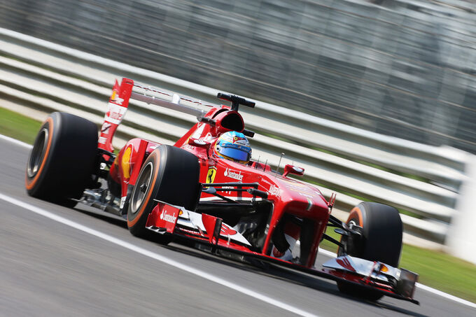 [Imagen: Fernando-Alonso-Ferrari-Formel-1-GP-Ital...716558.jpg]