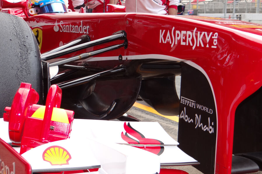 [Imagen: Fernando-Alonso-Ferrari-Formel-1-Test-Ba...662075.jpg]