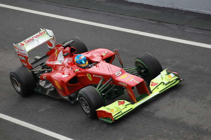 [Imagen: Fernando-Alonso-Ferrari-Formel-1-Test-Ba...574953.jpg]