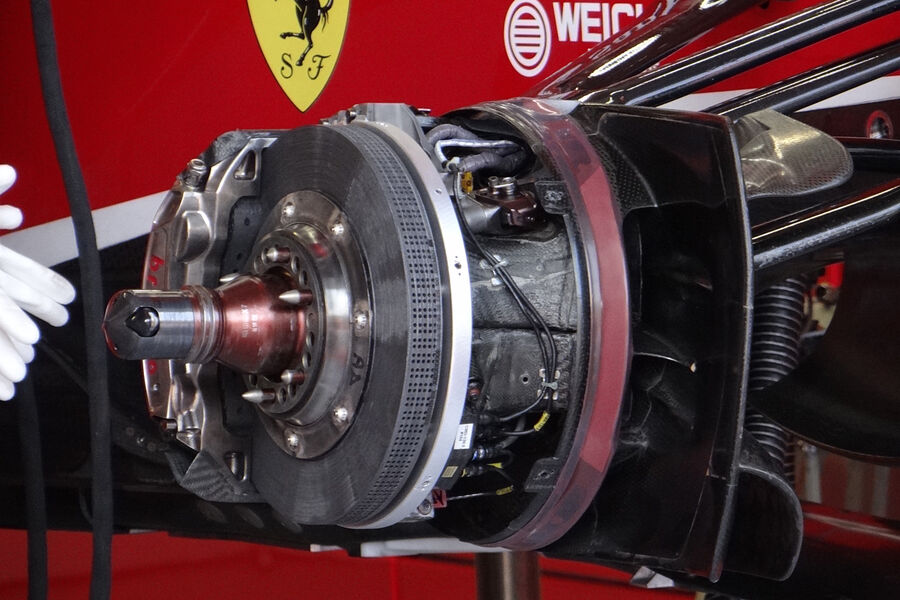 [Imagen: Ferrari-Formel-1-GP-Singapur-19-Septembe...721894.jpg]