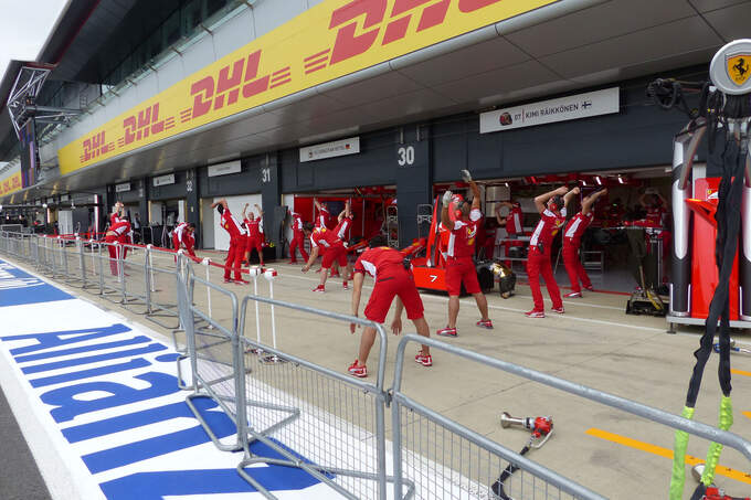 Ferrari-GP-England-Silverstone-Donnerstag-2-7-2015-fotoshowImage-1f04dc-879570.jpg