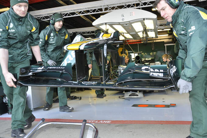 Formel-1-Test-Barcelona-22-2-2012-Caterham-fotoshowImage-163a5ed5-571932.jpg