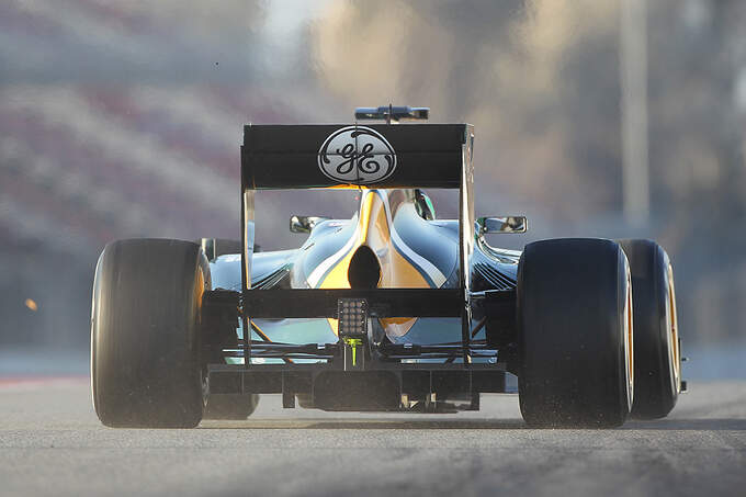 Formel-1-Test-Barcelona-24-2-2012-Heikki-Kovalainen-Caterham-fotoshowImage-528b32a0-572877.jpg