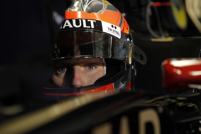 Formel-1-Test-Jerez-10-2-2012-Romain-Grosjean-Lotus-Renault-GP-fotoshowImage-1b8e19a1-569538.jpg