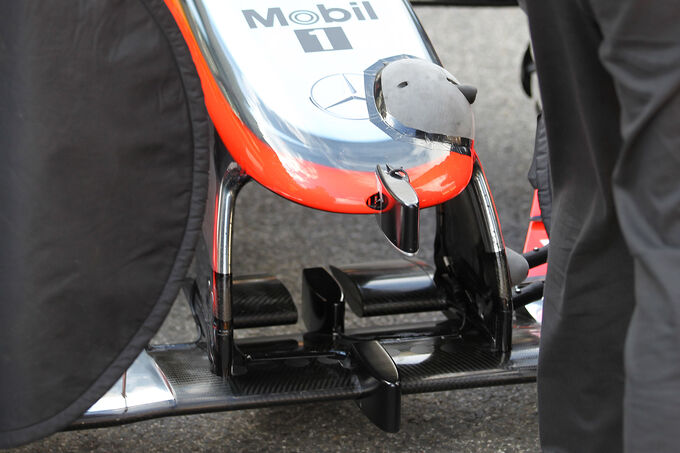 Formel-1-Test-Mugello-02-05-2012-Gary-Paffett-McLaren-13-fotoshowImage-a6f9a0c3-591280.jpg