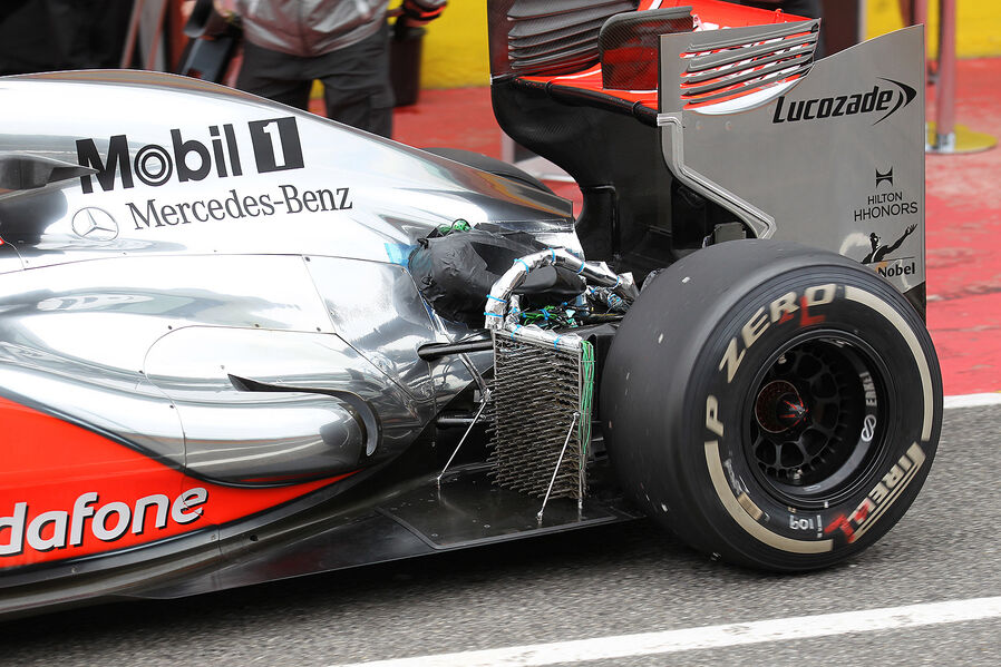 Formel-1-Test-Mugello-03-05-2012-Oliver-Turvey-McLaren-19-fotoshowImageNew-19c6521d-591535.jpg