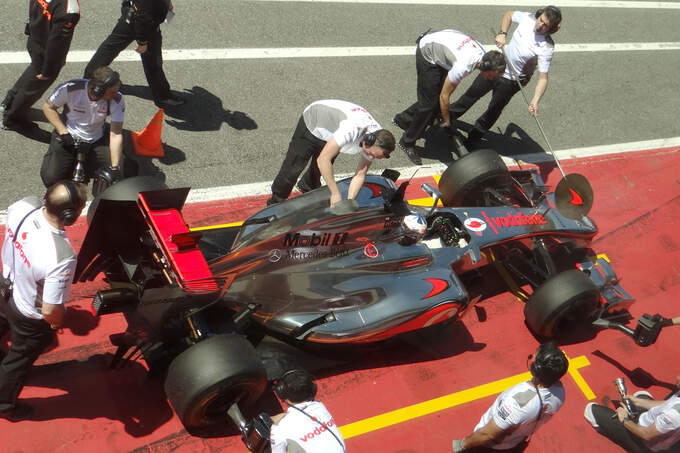 Gary-Paffet-Formel-1-Mugello-Test-2012-McLaren-13-fotoshowImage-a564501c-591398.jpg