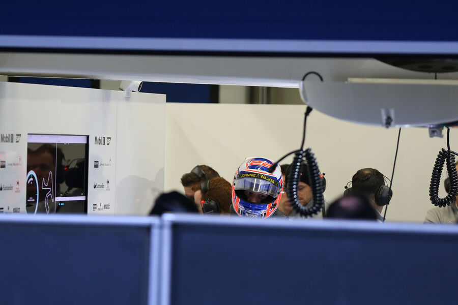 Jenson-Button-McLaren-Formel-1-Test-Jerez-29-Januar-2014-fotoshowBigImage-135ed0d8-751463.jpg