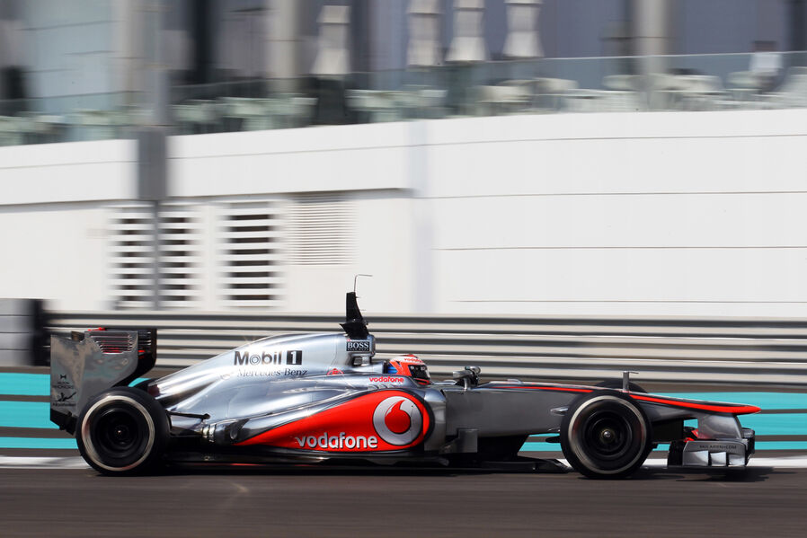 [Imagen: Kevin-Magnussen-McLaren-Young-Driver-Tes...642387.jpg]