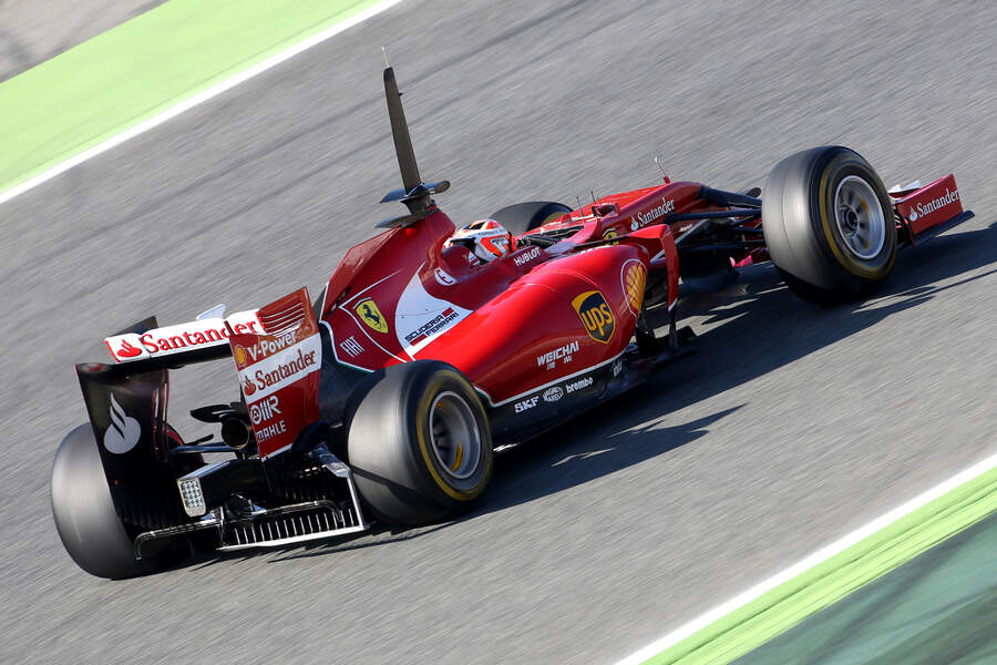 Kimi-Raeikkoenen-Ferrari-Barcelona-F1-Test-2-14-Mai-2014-fotoshowBigImage-5bc19588-778217.jpg