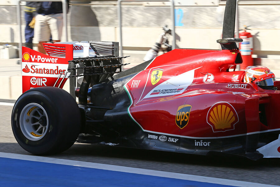 Kimi-Raeikkoenen-Ferrari-Formel-1-Bahrain-Test-21-Februar-2014-fotoshowBigImage-9c46267b-756740
