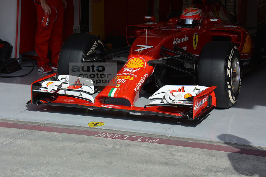 [Imagen: Kimi-Raeikkoenen-Ferrari-Formel-1-Test-B...758182.jpg]