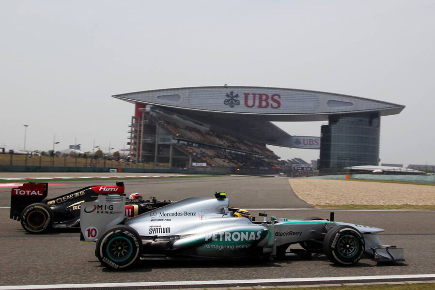 Lewis-Hamilton-Formel-1-GP-China-12-April-2013-19-fotoshowImageNew-e27ba26b-675590.jpg