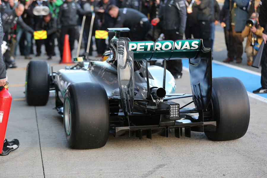 [Imagen: Lewis-Hamilton-Mercedes-Formel-1-Jerez-T...751053.jpg]