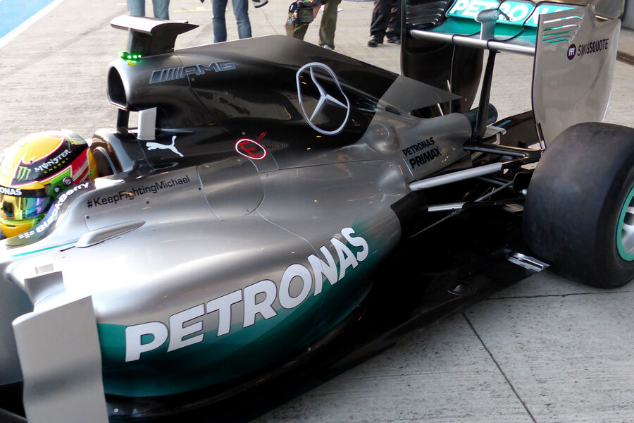 Lewis-Hamilton-Mercedes-Formel-1-Jerez-Test-28-Januar-2014-fotoshowBigImage-951dc019-751064.jpg