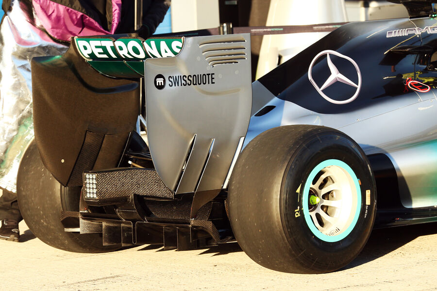 Lewis-Hamilton-Mercedes-Formel-1-Jerez-Test-28-Januar-2014-fotoshowBigImage-a0329a1-751067.jpg