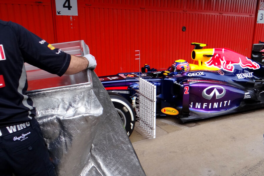 [Imagen: Mark-Webber-Red-Bull-Formel-1-Test-Barce...665174.jpg]