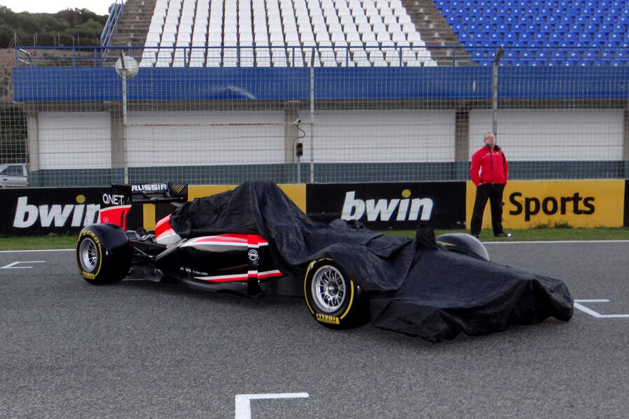 Marussia-MR02-Praesentation-Jerez-2013-19-fotoshowImageNew-a3c7b46c-658844.jpg