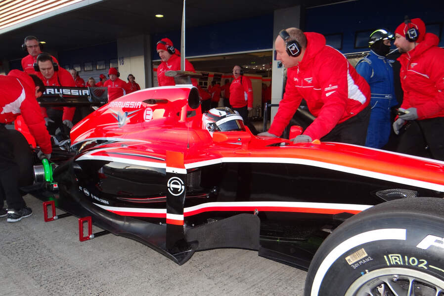 Max-Chilton-Marussia-Formel-1-Test-Jerez-7-Februar-2013-19-fotoshowImageNew-5ce840b2-659702.jpg