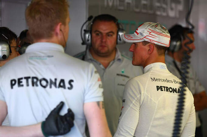 Michael-Schumacher-GP-Italien-Monza-9-September-2011-fotoshowImage-a6c9ef33-532153.jpg