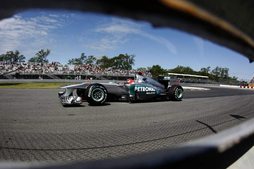 Michael-Schumacher-GP-Kanada-2011-c890x594-ffffff-C-1bc76986-504623.jpg