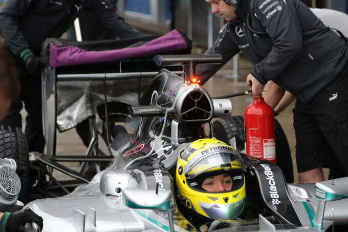 Nico-Rosberg-Mercedes-Formel-1-Jerez-Test-31-Januar-2014-fotoshowImage-ecf3c664-752247.jpg