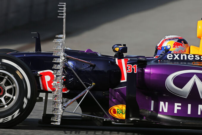 Pierre-Gasly-Red-Bull-Formel-1-Test-Barcelona-13-Mai-2015-fotoshowImage-4518fa8f-863653.jpg