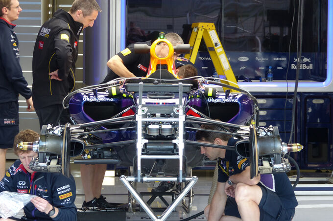 Red-Bull-Formel-1-GP-Oesterreich-Spielberg-19-Juni-2014-fotoshowImage-1437df54-787946.jpg