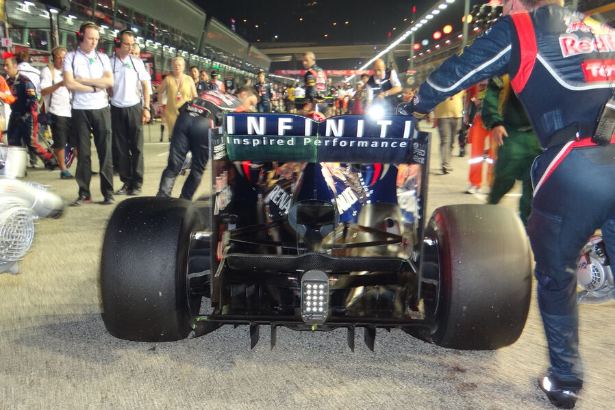 [Imagen: Red-Bull-GP-Singapur-2012-19-fotoshowIma...635451.jpg]