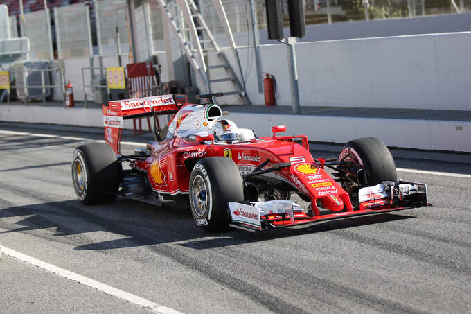 Sebastian Vettel - Ferrari - Formel 1-Test - Barcelona - 4. März 2016