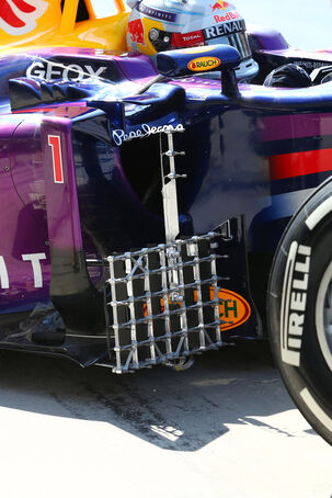 [Imagen: Sebastian-Vettel-Red-Bull-Formel-1-GP-Un...706203.jpg]