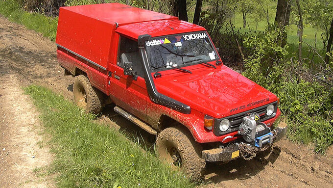 toyota landcruiser hzj 75 pick up #4