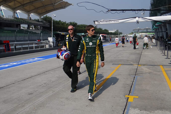 Vitaly-Petrov-Caterham-GP-Malaysia-Training-23-Maerz-2012-fotoshowImage-180531c6-581094.jpg