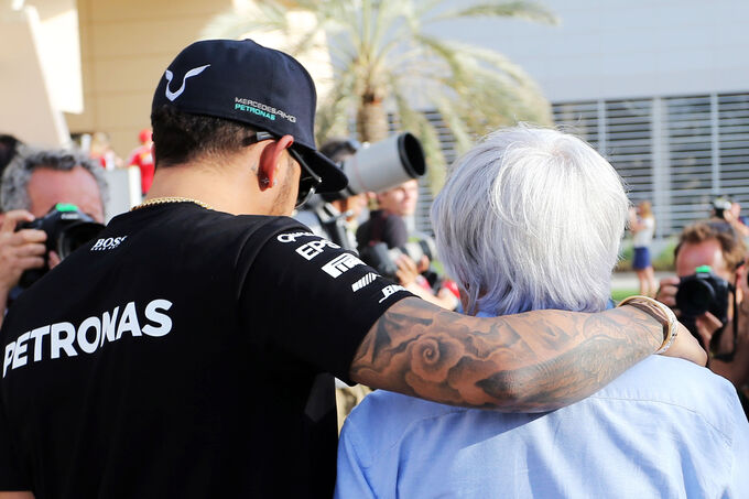 Bernie-Ecclestone-Lewis-Hamilton-Formel-